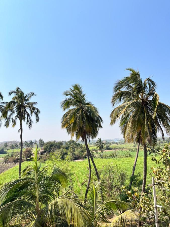 Vaibhav Home Stay ฮัมปี ภายนอก รูปภาพ